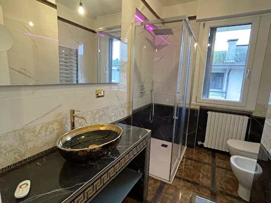 Immagine 1 di Appartamento in vendita  a Abano Terme