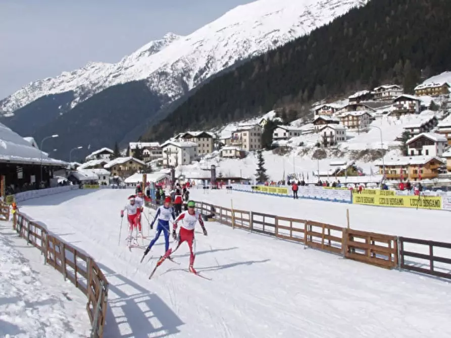 Immagine 2 di Palazzo in vendita  in Via Scalina a Schilpario