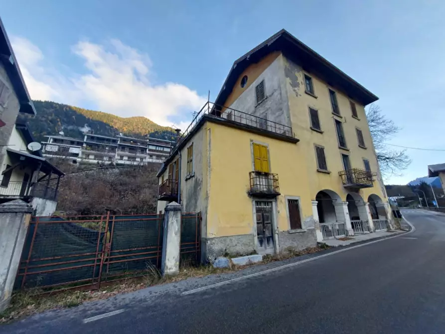 Immagine 4 di Palazzo in vendita  in Via Scalina a Schilpario