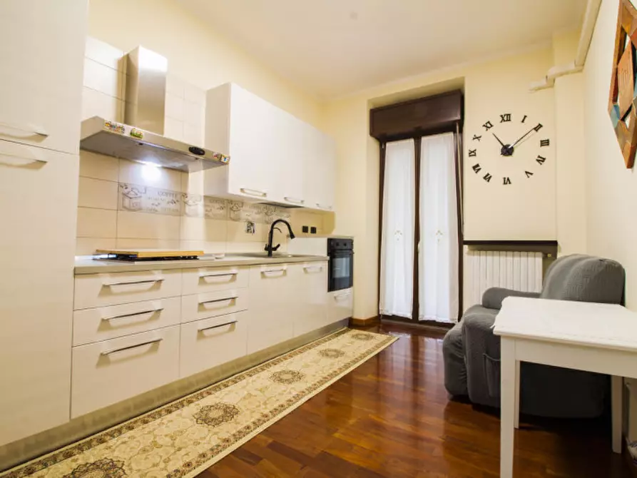 Immagine 1 di Appartamento in vendita  in Via Alba 5 a Torino