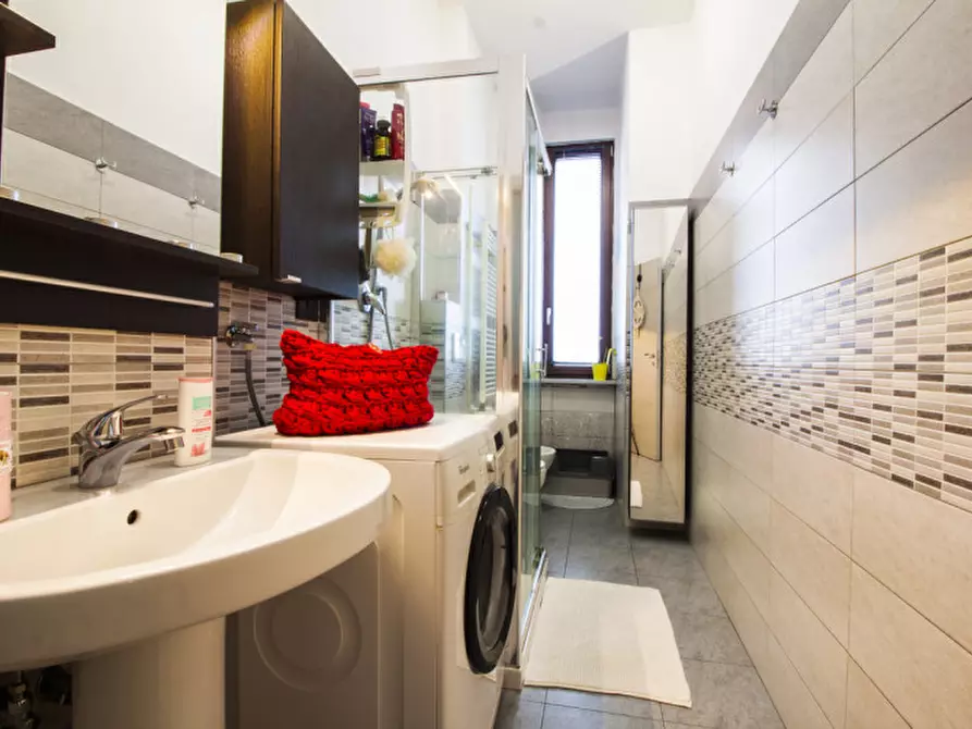 Immagine 6 di Appartamento in vendita  in Via Alba 5 a Torino