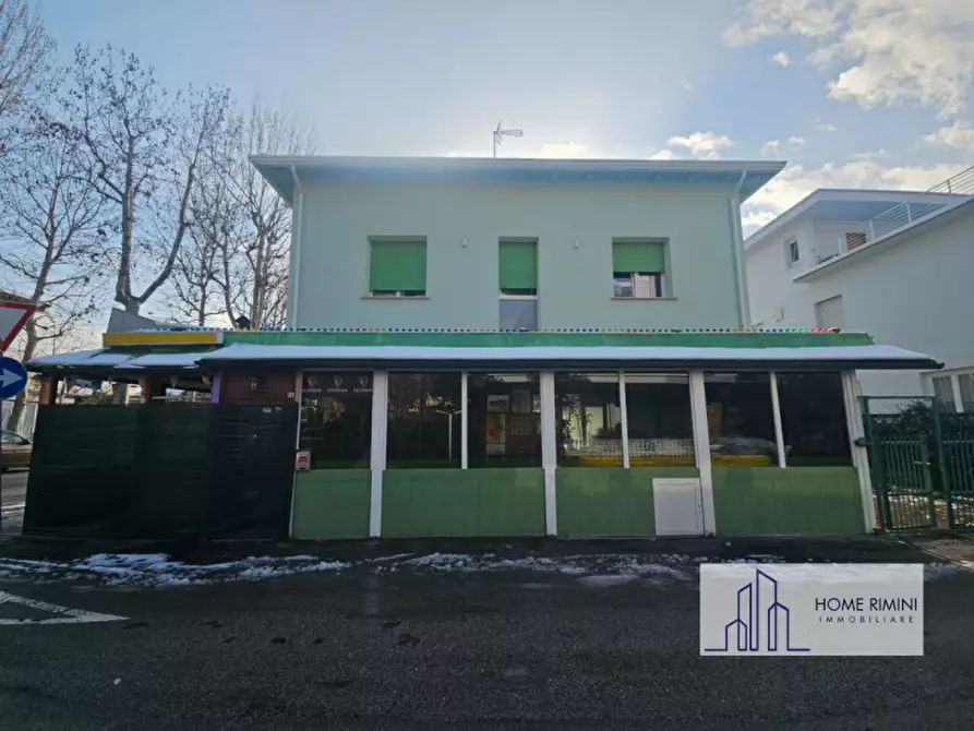 Immagine 2 di Negozio in vendita  in viale mantova 14 a Rimini