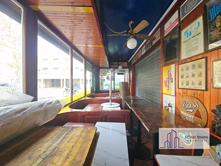 Immagine 11 di Negozio in vendita  in viale mantova 14 a Rimini