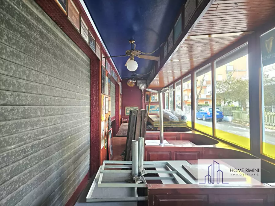 Immagine 13 di Negozio in vendita  in viale mantova 14 a Rimini