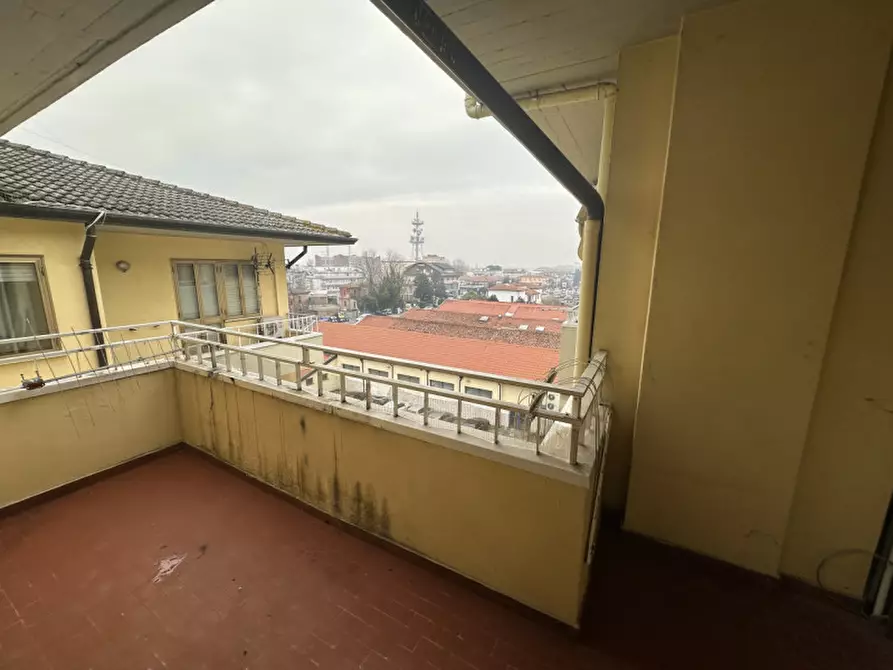 Immagine 8 di Appartamento in vendita  in Via B. Tisi da Garofolo, 1c a Rovigo