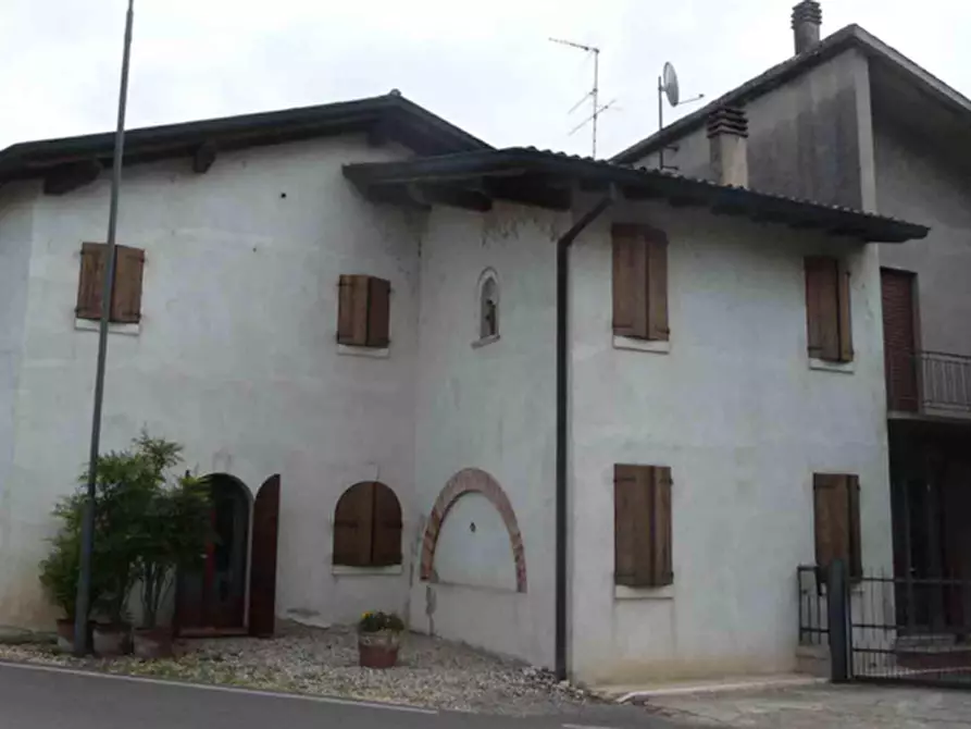 Immagine 5 di Multiproprietà in vendita  in Via Traversa Capitello 28-30 a Concamarise