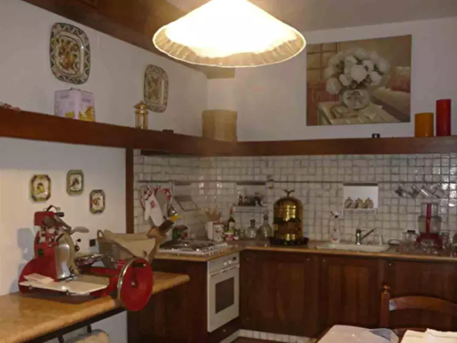 Immagine 15 di Multiproprietà in vendita  in Via Traversa Capitello 28-30 a Concamarise