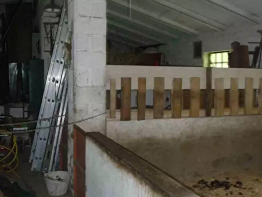 Immagine 50 di Multiproprietà in vendita  in Via Traversa Capitello 28-30 a Concamarise