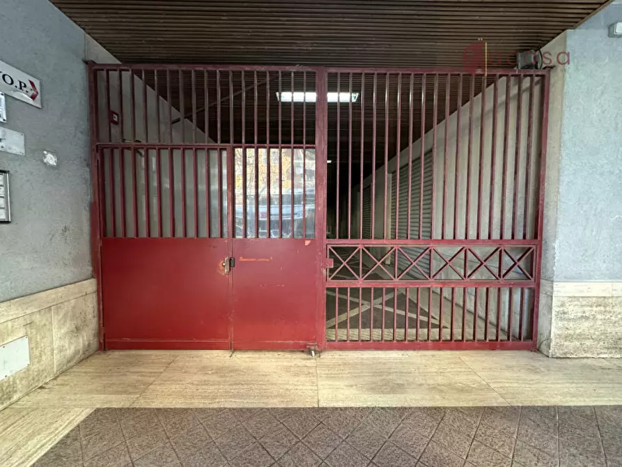 Immagine 3 di Negozio in vendita  in Via dei cantieri 43 a Palermo