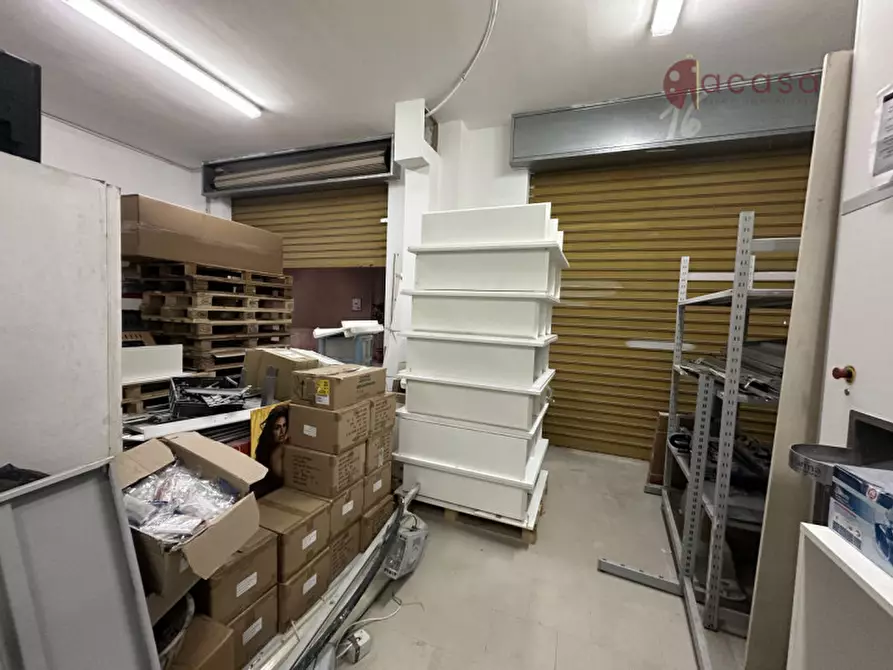 Immagine 6 di Negozio in vendita  in Via dei cantieri 43 a Palermo