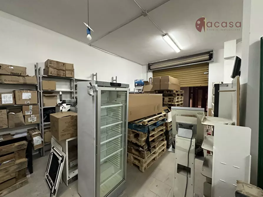 Immagine 7 di Negozio in vendita  in Via dei cantieri 43 a Palermo