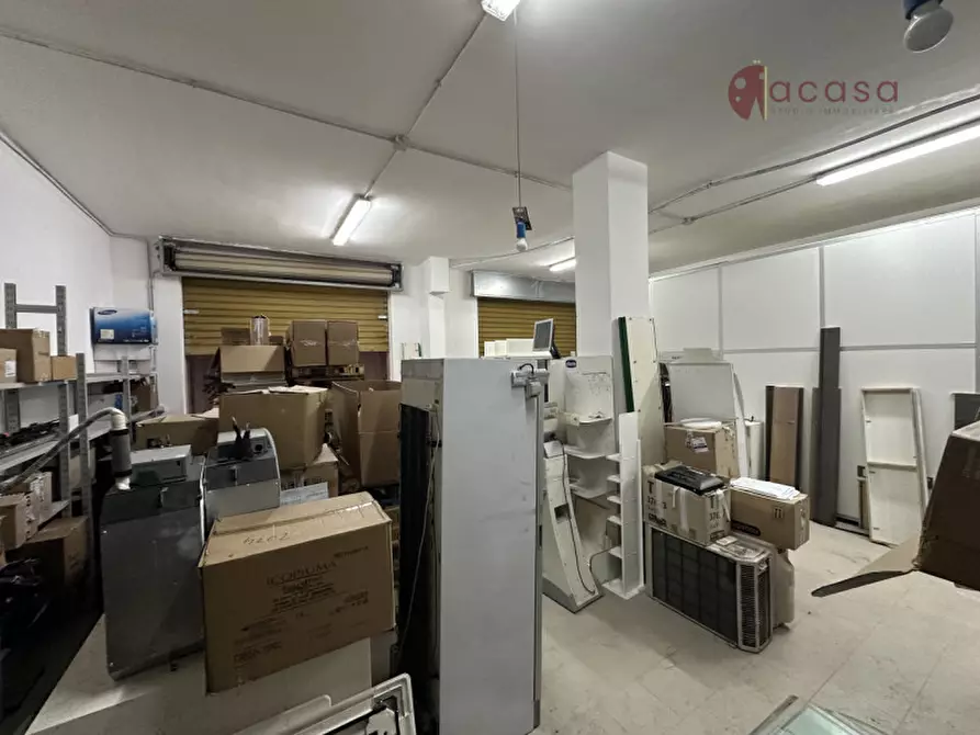 Immagine 8 di Negozio in vendita  in Via dei cantieri 43 a Palermo