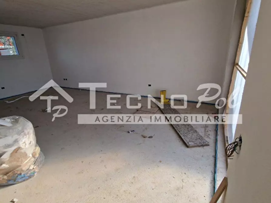 Immagine 4 di Villa in vendita  a Campodarsego