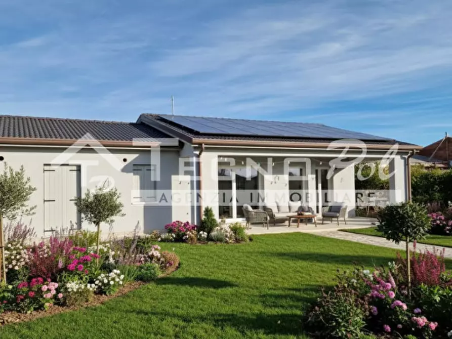 Immagine 6 di Villa in vendita  a Campodarsego