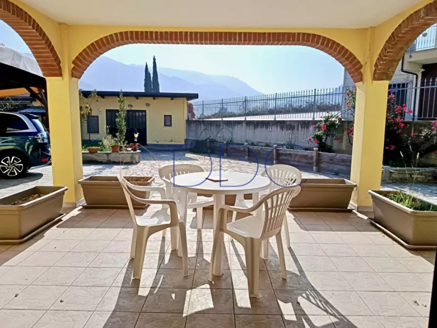 Immagine 4 di Casa bifamiliare in vendita  in Via Bagnolo 27 a Barge