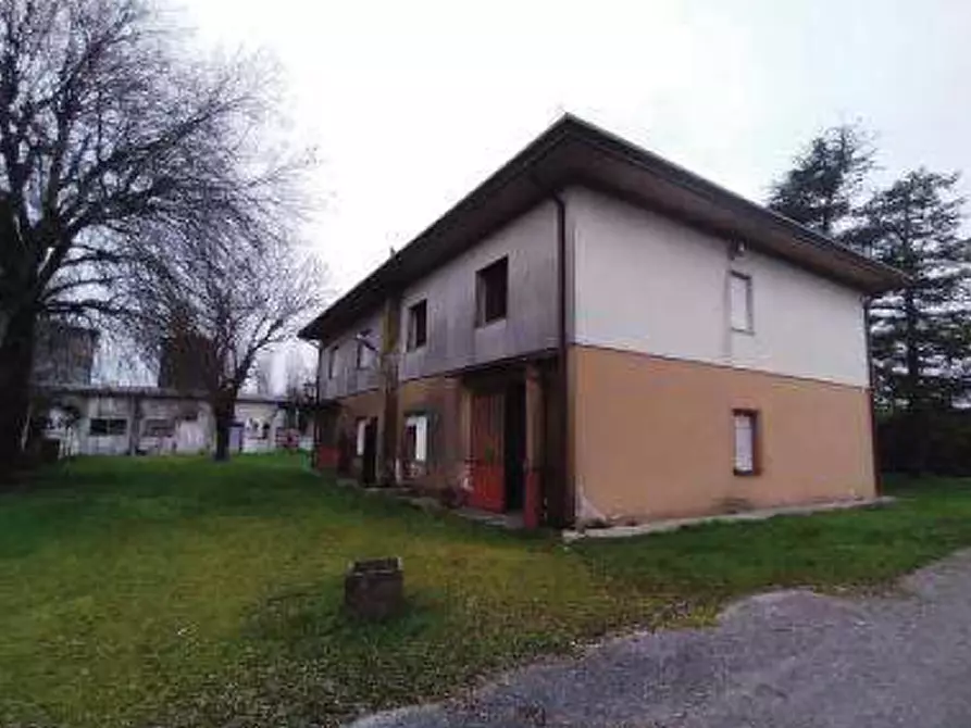 Immagine 2 di Attività commerciale in vendita  in Via Palù, 49 a Cordignano