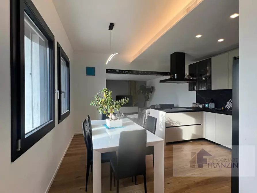 Immagine 1 di Casa indipendente in vendita  in VIA PISTOR 66 a Roncade