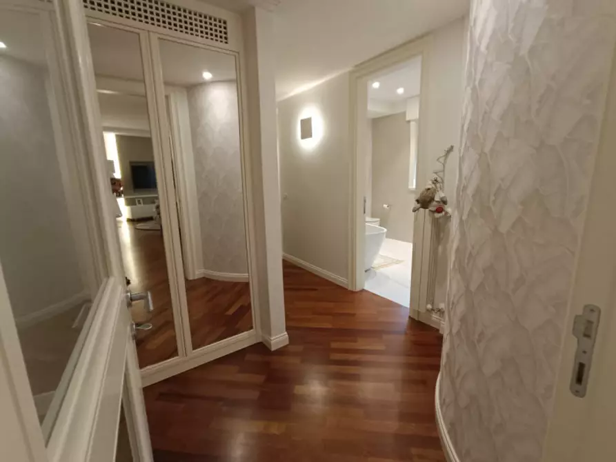 Immagine 8 di Appartamento in vendita  in via scarlatti, 46 a Andria