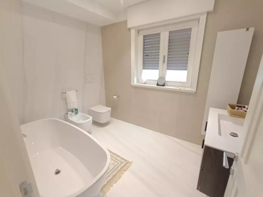 Immagine 9 di Appartamento in vendita  in via scarlatti, 46 a Andria