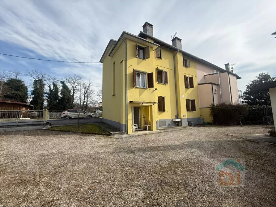 Immagine 12 di Villetta a schiera in vendita  in via della Ferrovia 13 a Tricesimo