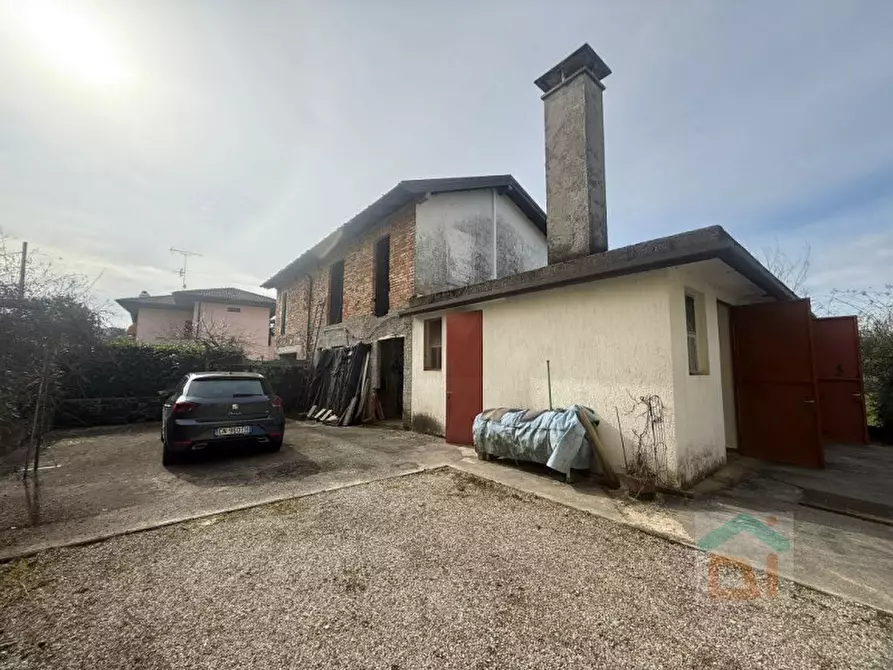 Immagine 14 di Villetta a schiera in vendita  in via della Ferrovia 13 a Tricesimo