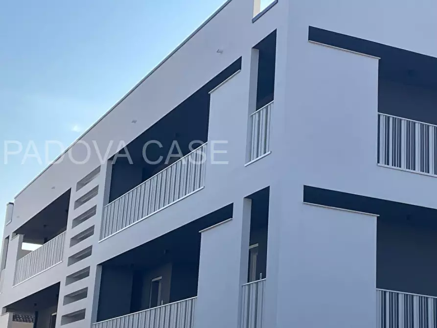 Immagine 11 di Appartamento in vendita  in via comino a Padova