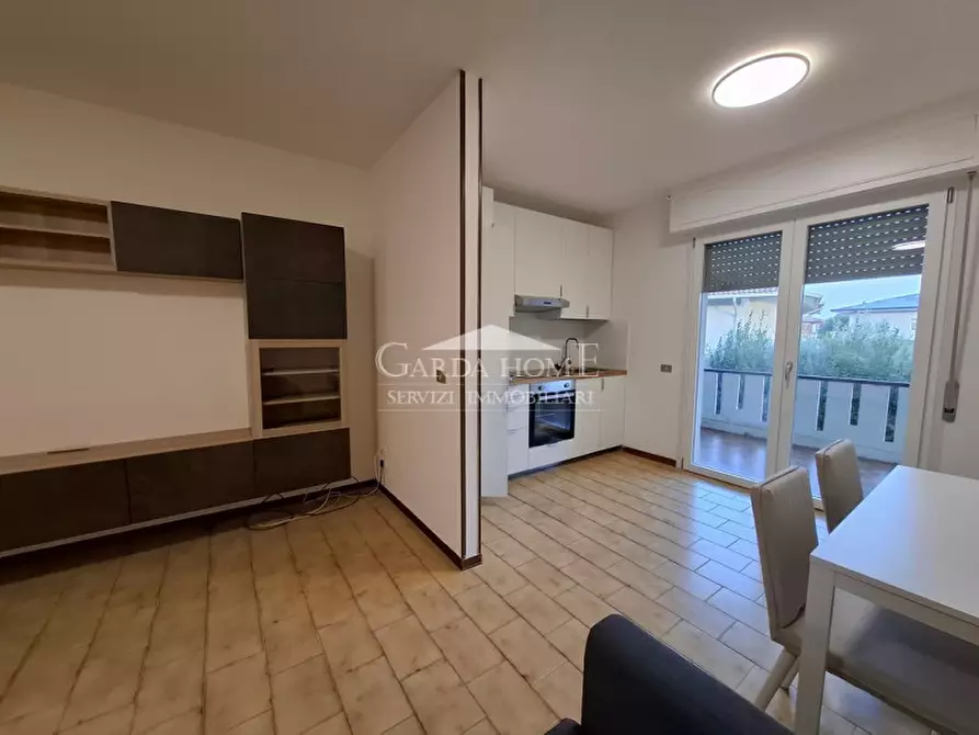 Immagine 1 di Appartamento in affitto  in Via Galetti a Padenghe Sul Garda