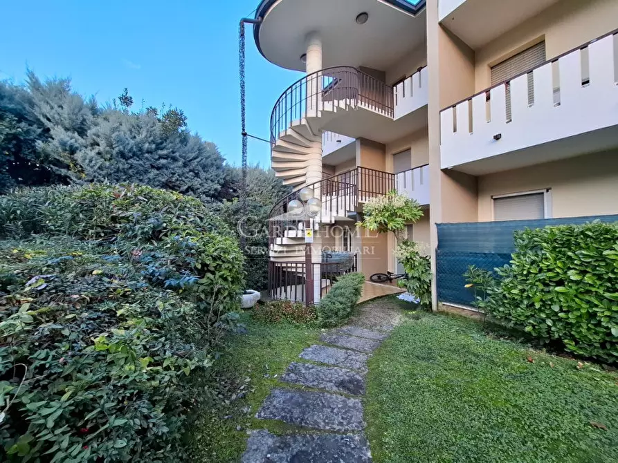 Immagine 17 di Appartamento in affitto  in Via Galetti a Padenghe Sul Garda