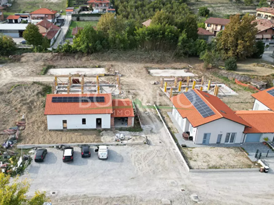 Immagine 3 di Villa in vendita  in Via XI Febbraio snc a Alba