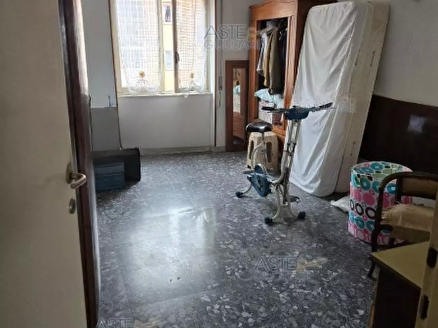 Immagine 16 di Appartamento in vendita  in Piazza Albini Augusto a Roma