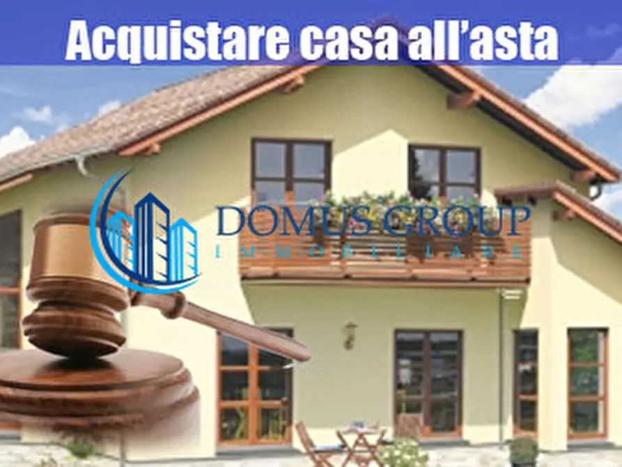 Immagine 26 di Appartamento in vendita  in Piazza Albini Augusto a Roma