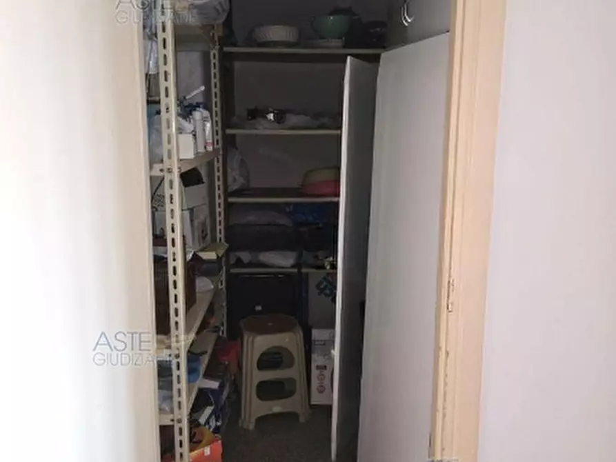 Immagine 28 di Appartamento in vendita  in Piazza Albini Augusto a Roma