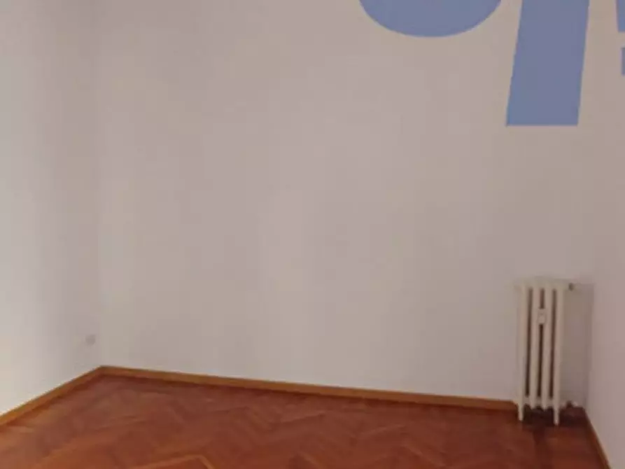 Immagine 9 di Ufficio in affitto  in VIA VITTOR PISANI a Milano