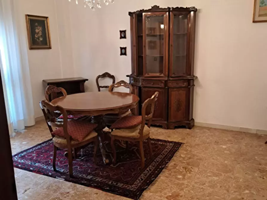 Immagine 3 di Appartamento in vendita  in Viale Fratelli Cairoli a Treviso