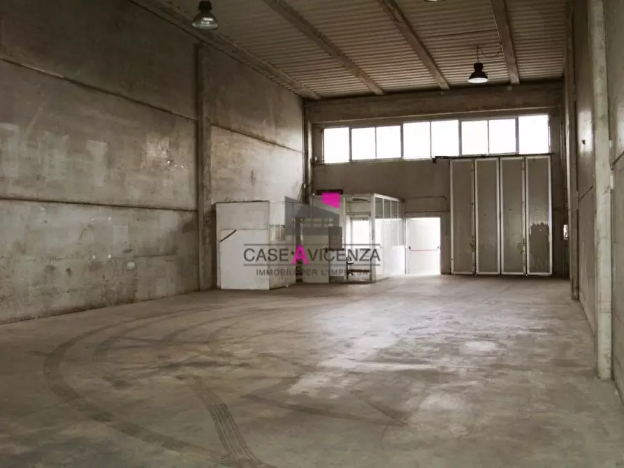 Immagine 4 di Capannone industriale in affitto  in VIA ZAMENHOF a Vicenza