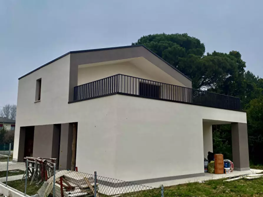Immagine 1 di Casa indipendente in vendita  a Camposampiero