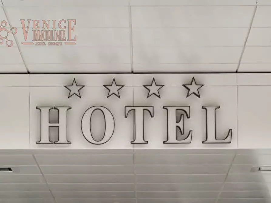 Immagine 2 di Hotel in vendita  in RIVIERA DEL BRENTA a Venezia