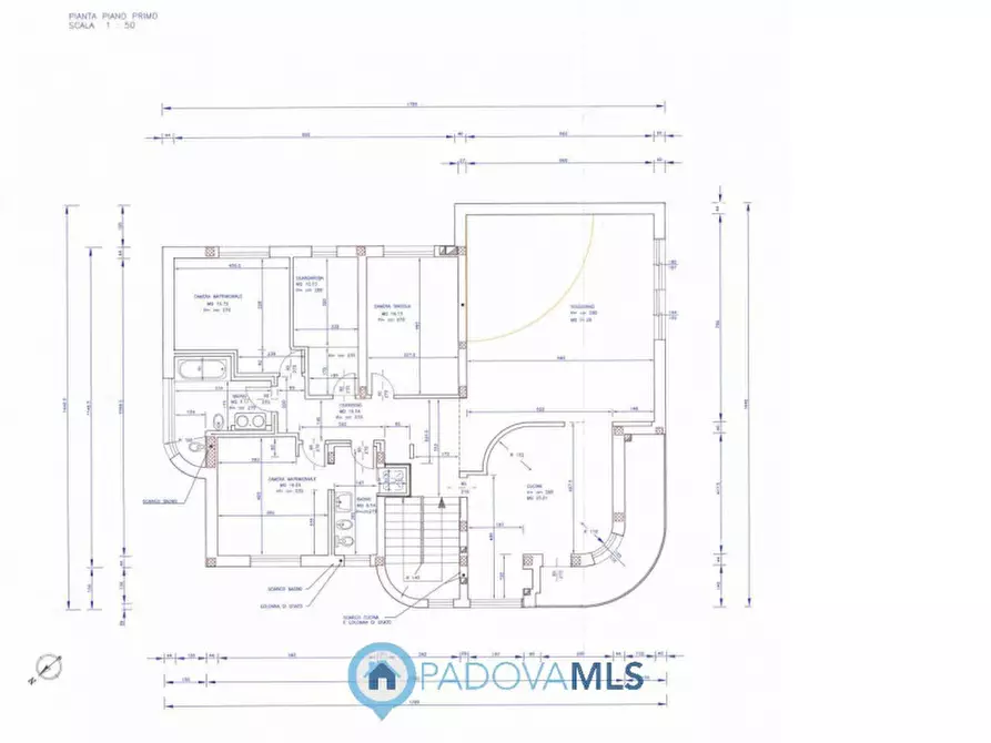 Immagine 43 di Villa in vendita  in Via Gabriele D'Annunzio a Due Carrare