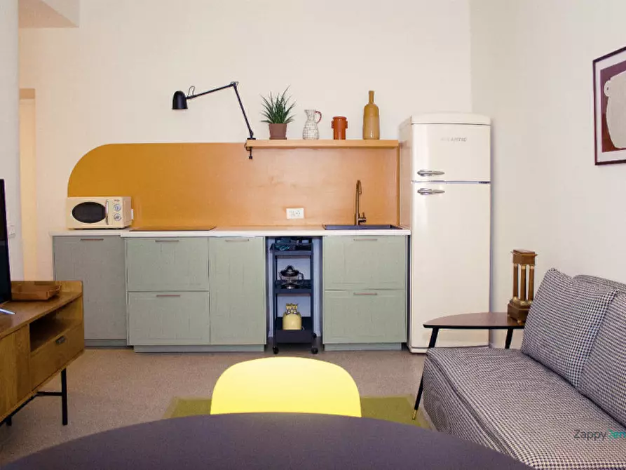 Immagine 4 di Appartamento in affitto  in Via Santa Maria Ausiliatrice a Roma