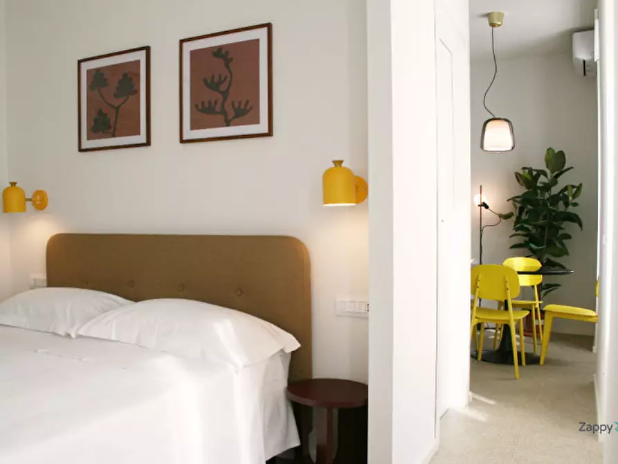 Immagine 6 di Appartamento in affitto  in Via Santa Maria Ausiliatrice a Roma