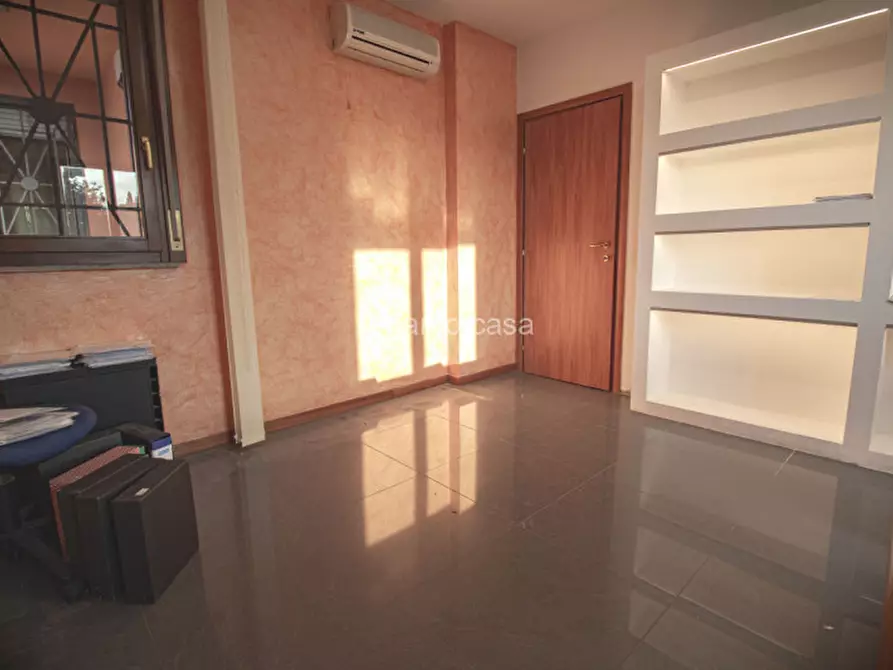 Immagine 5 di Appartamento in vendita  a Prato