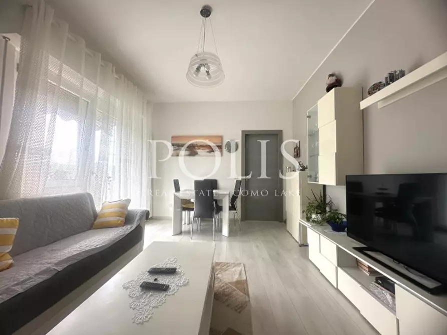 Immagine 1 di Appartamento in vendita  in VIA SANTA MARTA a Como