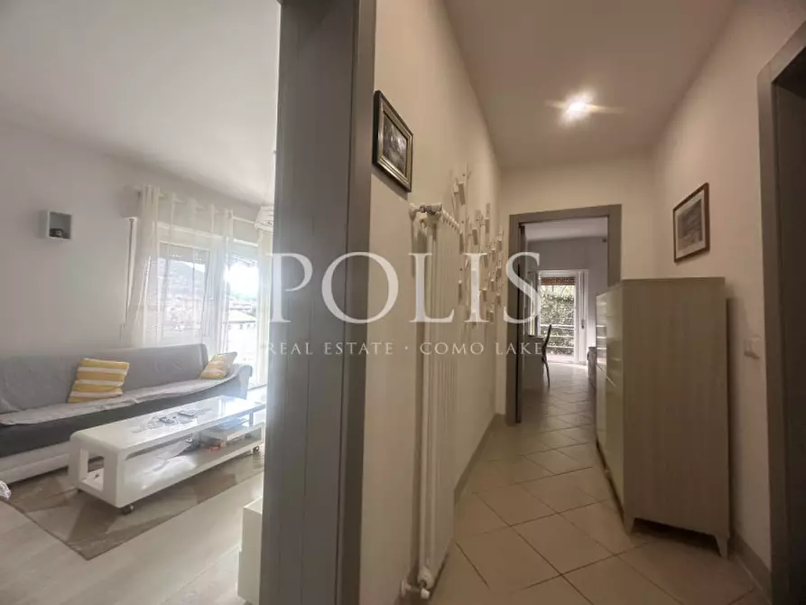 Immagine 4 di Appartamento in vendita  in VIA SANTA MARTA a Como