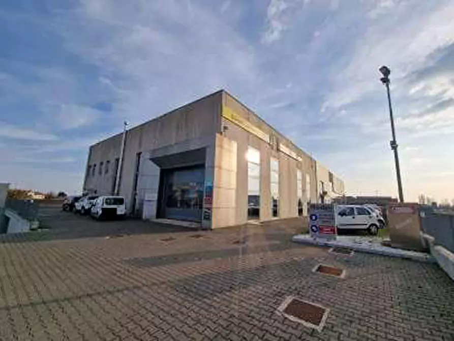 Immagine 2 di Capannone industriale in vendita  in Via Saturno 33 a Zevio