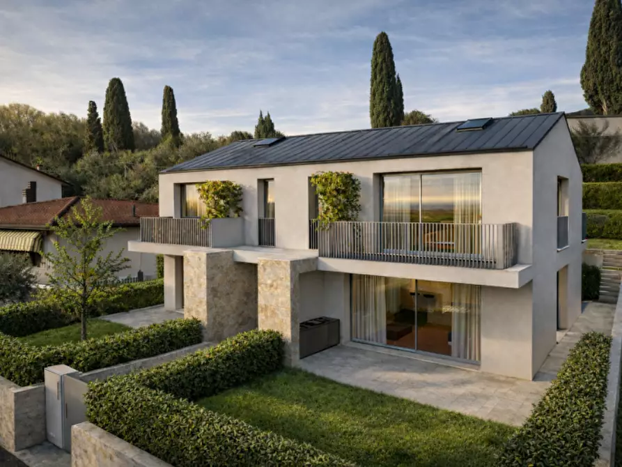 Immagine 2 di Casa bifamiliare in vendita  in Via Colbacchini a Bassano Del Grappa