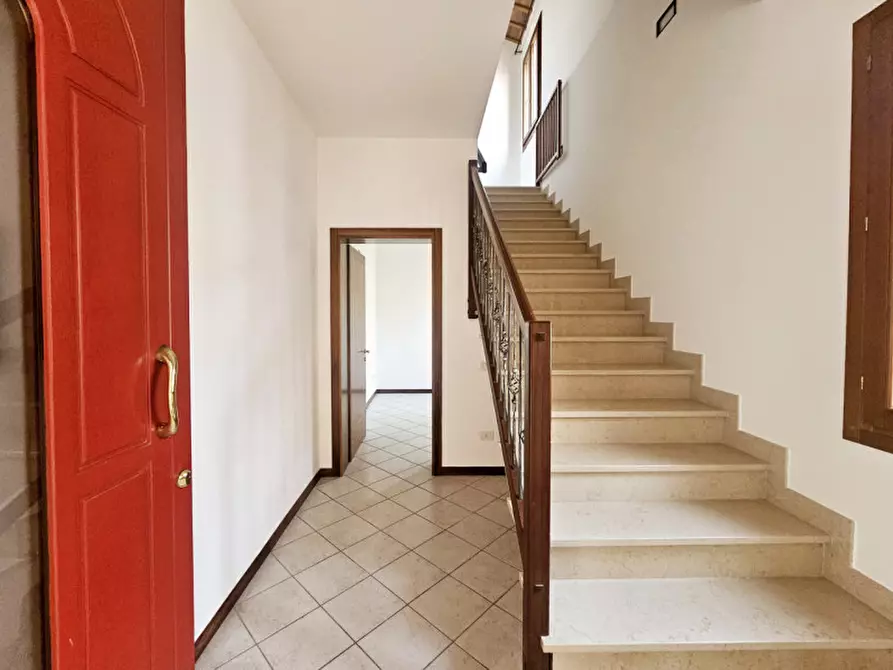 Immagine 9 di Appartamento in vendita  in VIA CESARE BATTISTI a Villa Estense
