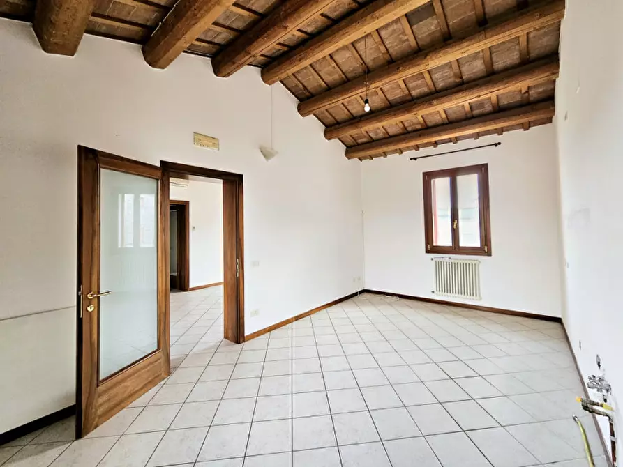Immagine 14 di Appartamento in vendita  in VIA CESARE BATTISTI a Villa Estense