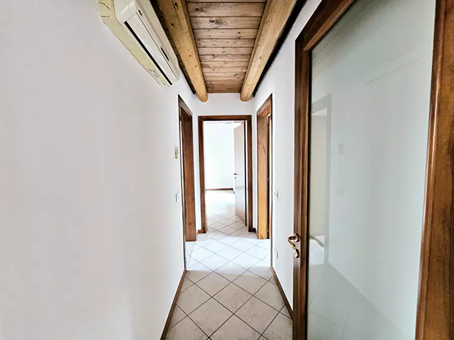 Immagine 15 di Appartamento in vendita  in VIA CESARE BATTISTI a Villa Estense