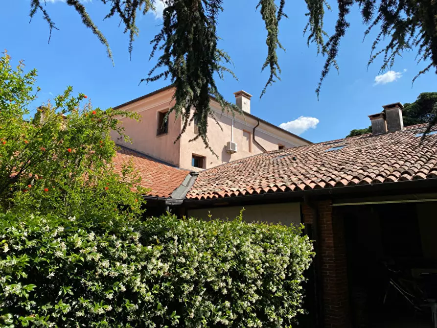 Immagine 6 di Rustico / casale in vendita  in Via Angarano a Bassano Del Grappa