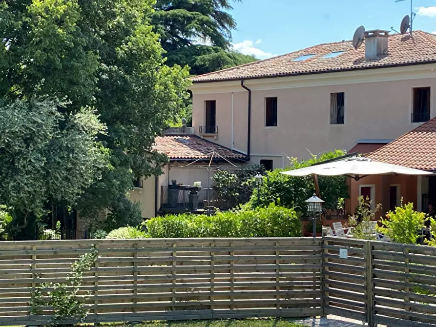 Immagine 11 di Rustico / casale in vendita  in Via Angarano a Bassano Del Grappa